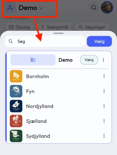 gruppe vælger på mobil